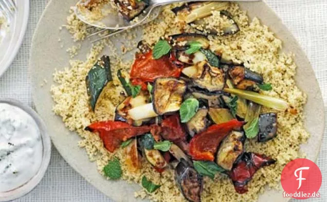 Marokkanisches geröstetes Gemüse mit Tahini-Dressing