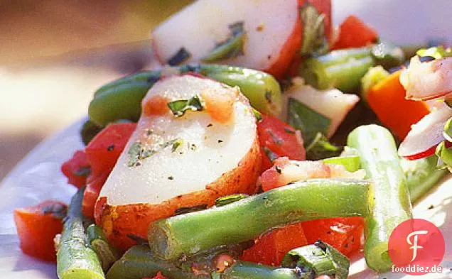 Kräuter-Kartoffelsalat mit Grünen Bohnen und Tomaten