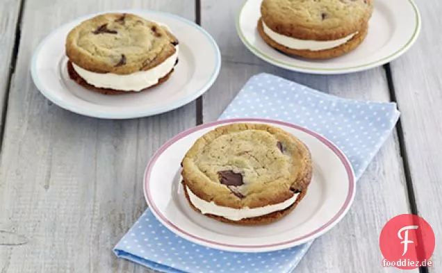 Schokolade-chip-cookie-Eis sandwiches