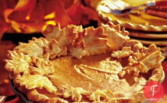 Eleganter Kürbis-Walnuss-Schichtkuchen