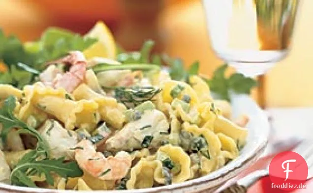 Meeresfrüchte-Pasta mit Zitronen-Safran-Kräuter-Dressing