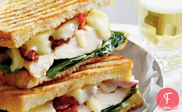 Smoky Chicken Panini mit basilikum-Mayo