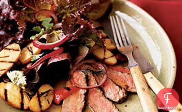 Gegrilltes Steak und Kartoffelsalat