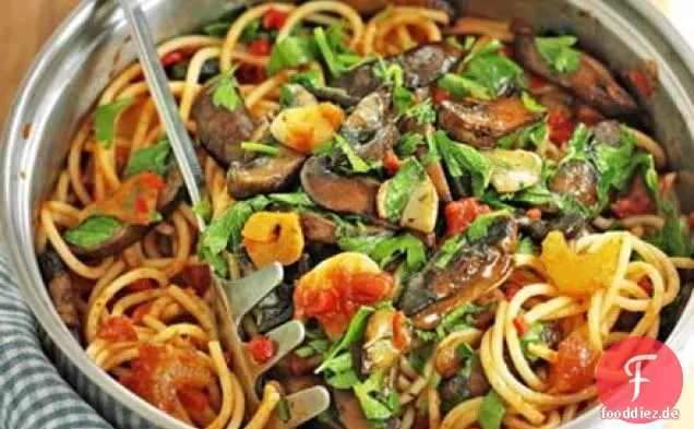 Würzige Spaghetti mit Knoblauchpilzen