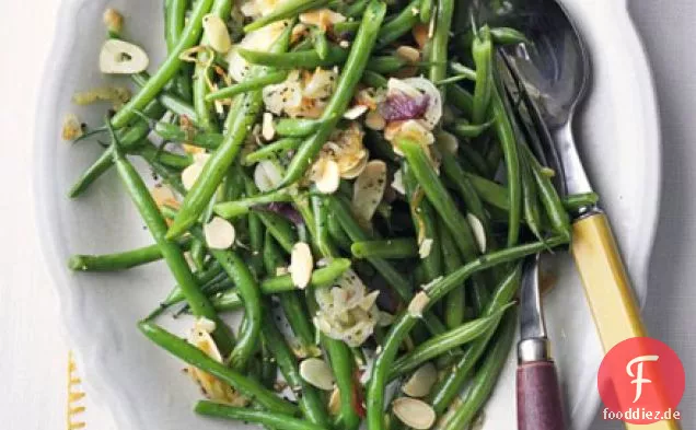 Grüne Bohnen mit Schalotten, Knoblauch & gerösteten Mandeln