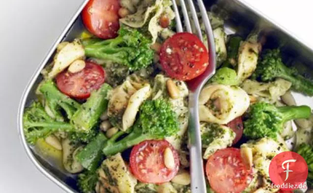 Tortellini mit pesto & Brokkoli