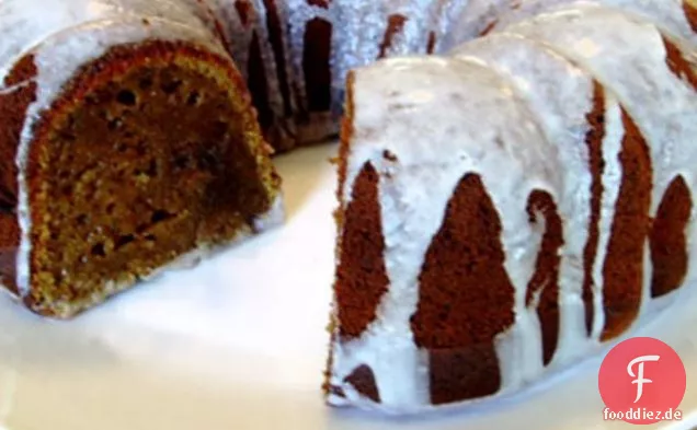 Porterfield Pumpkin Bundt mit schneeweißer Glasur
