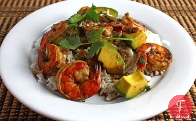 Garnelen und Avocado in Tamarindensauce