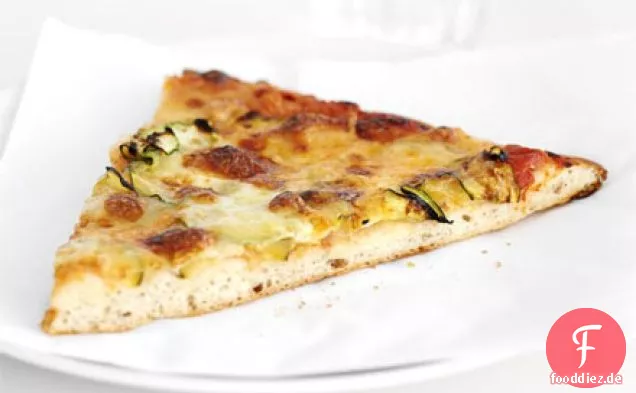 Cheesy zucchini pizza