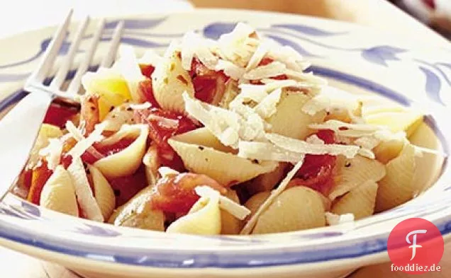 Knoblauch-Tomaten-Nudeln