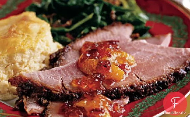 Schinken mit Bourbon, Melasse und Pekannuss-Glasur