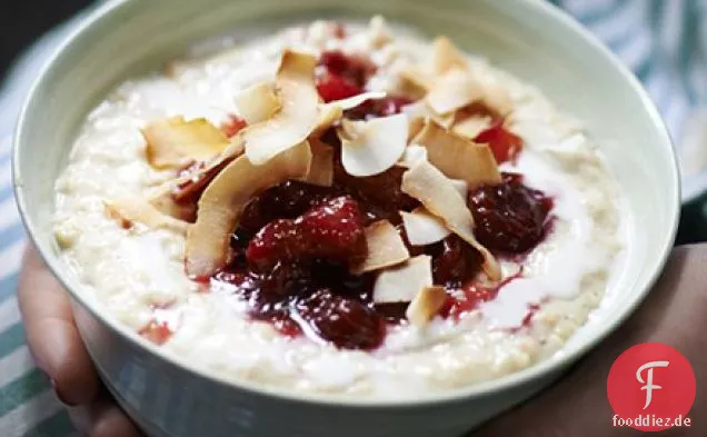 Gewürzter Kokosbrei mit Cranberry & Orangenkompott