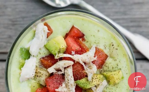 Gekühlte Avocado-Gurkensuppe