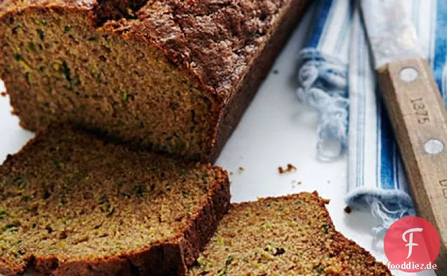 Klassisches Zucchinibrot