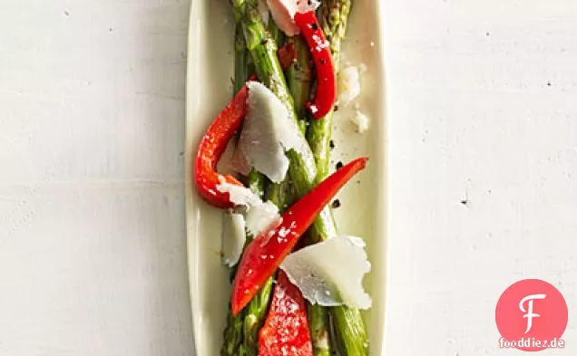 Spargel mit Paprika und Manchego
