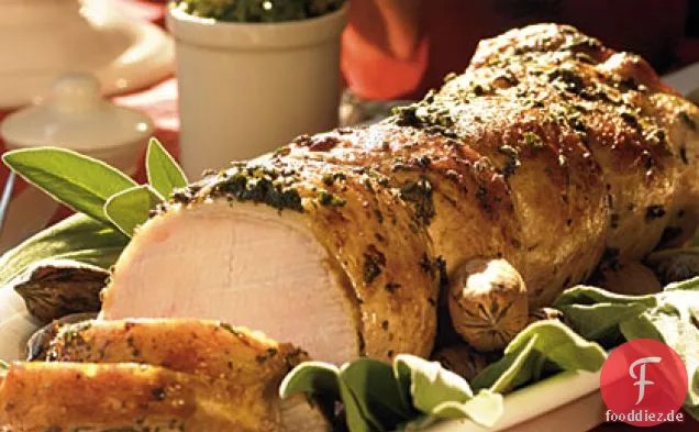 Schweinebraten mit Salbei und Pekannuss-Pesto