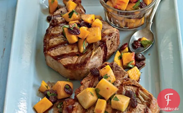Gegrilltes Schweinefleisch Porterhouse mit Pfirsich Agrodolce