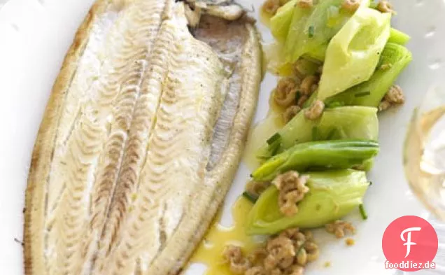 Dover Sole mit gebuttertem Lauch & Garnelen