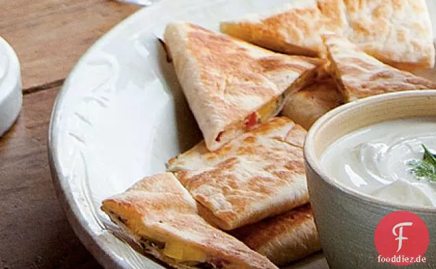 Eingelegter Sommer Squash Quesadillas