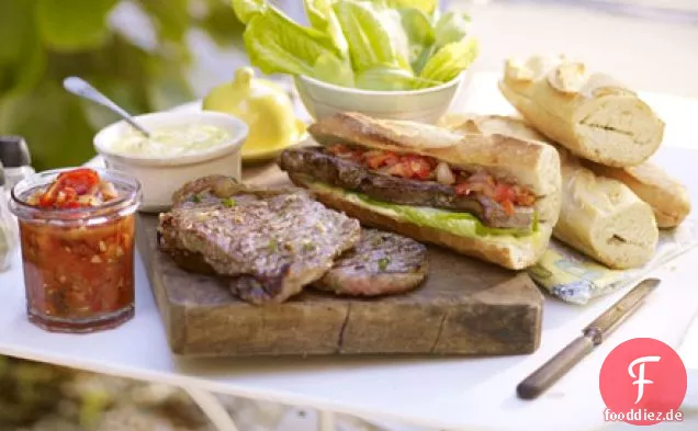 Lendensteak-Sandwiches mit rauchigem Genuss