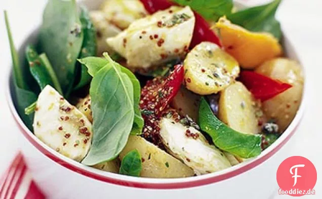 Neuer Kartoffel- und gerösteter Pfeffersalat