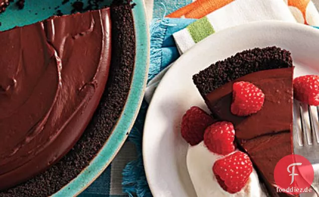 Reichhaltige Schokoladenpudding-Torte