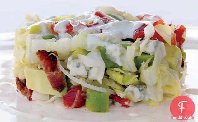 Patricia Wells Cobb Salat: Eisberg, Tomaten, Avocado, Speck und Blauschimmelkäse