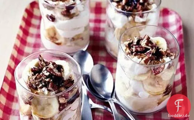 Bananen-Joghurt-Töpfe