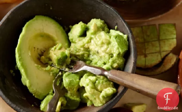 Avocado-Grapefruit-Salat mit cremigem Vidalia-Zwiebeldressing