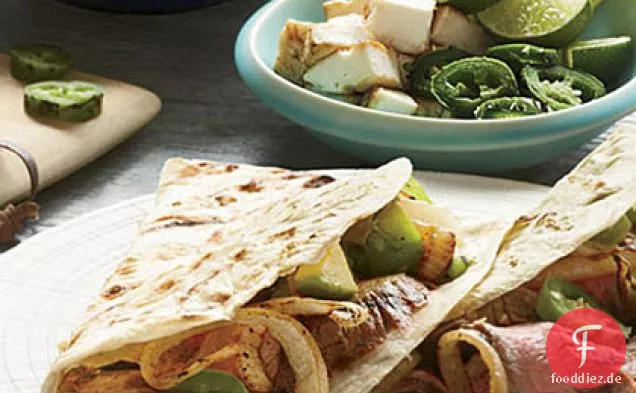 Gegrillte Steak-Tacos mit Avocado-Salsa