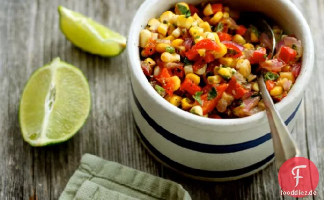 Gegrillter Mais-Salsa