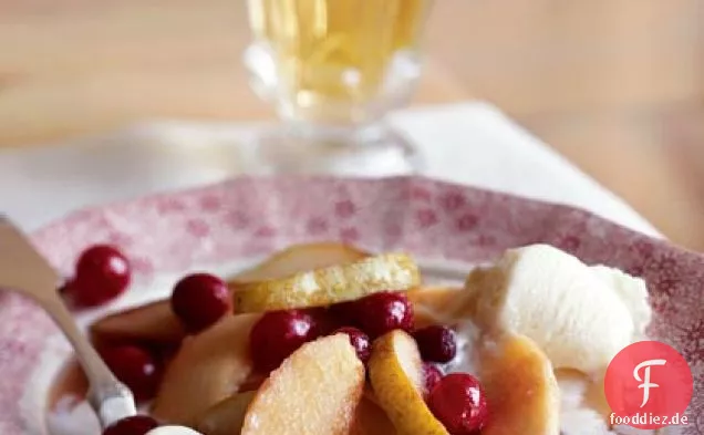 Gebackenes Kompott aus Winterfrucht
