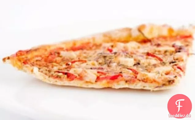 Herzhafte Taco Chicken Pizza mit Guacamole und Chipotle Salsa