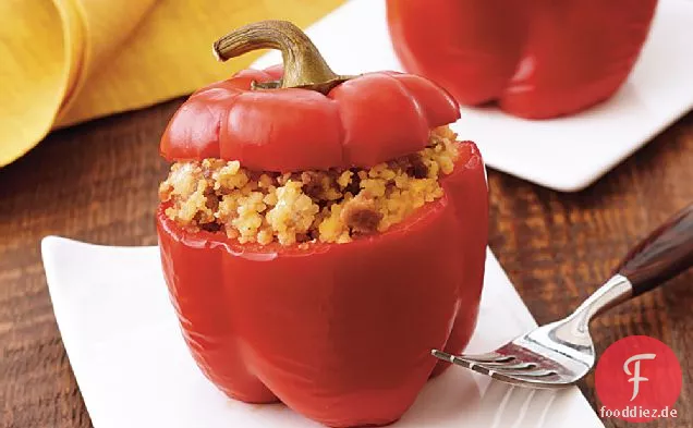 Kraut und Wurst-gefüllte Paprika
