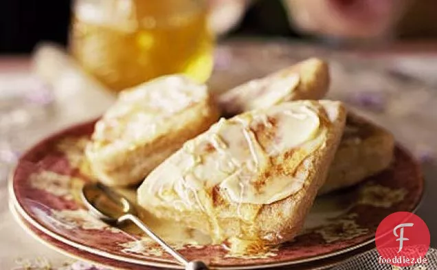 Bratpfanne Scones mit Honig