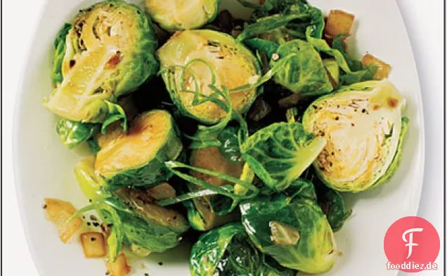 Sautierter Rosenkohl mit Sesam, Knoblauch und Ingwer