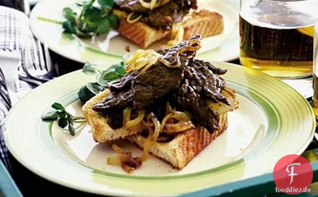 Papas Minutensteak mit goldenen Zwiebeln