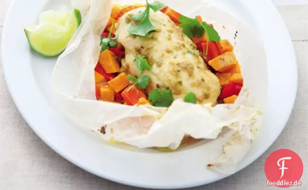 Hühnchen- und Süßkartoffelpakete im thailändischen Stil