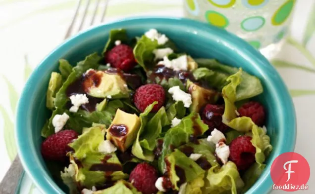 Himbeer-avocado-Salat Mit Himbeer-Vinaigrette