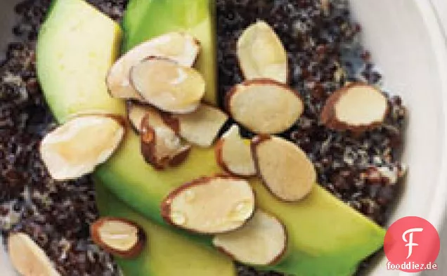 Schwarze Quinoa Mit Avocado, Mandeln Und Honig