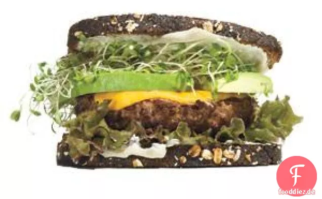Burger Mit Cheddar, Avocado Und Sprossen
