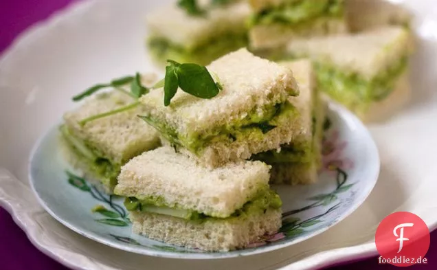 Gurken-Avocado-Tee-Sandwiches Mit Dill & Minze