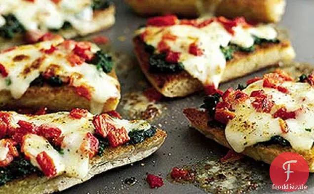 Roter Pfeffer, Mozzarella & Spinat schmilzt