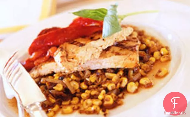 Gegrilltes Hähnchen mit Paprika und Basilikum