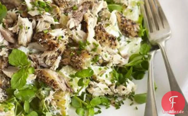 Gepfefferte Makrele, neuer Kartoffel- und Brunnenkressesalat