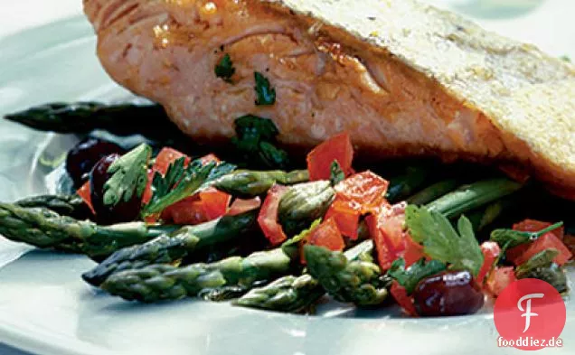 Knackig-Haut Fisch mit Spargel