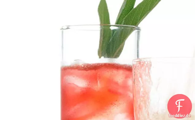 Blackberry-Salbei-Wasser