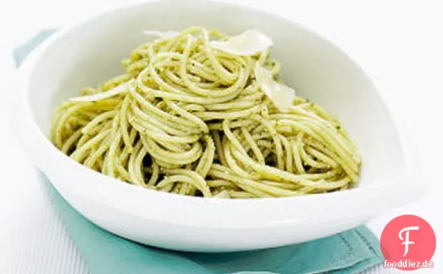 Pesto & Parmesan-spaghetti