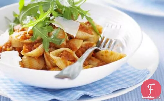 Pasta mit Tomaten & versteckte veg sauce