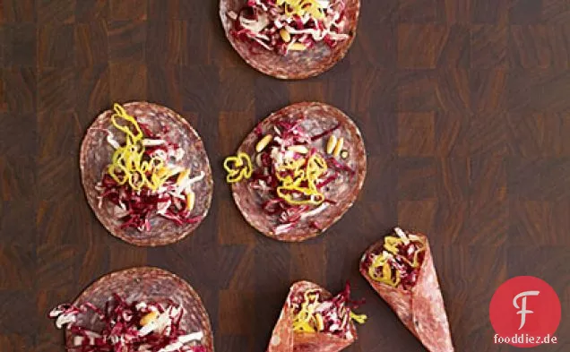 Soppressata Bündel mit Radicchio und Ziegenkäse